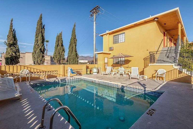 Econo Lodge University Tucson Buitenkant foto